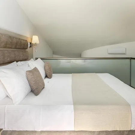 Aria Garden Apartment