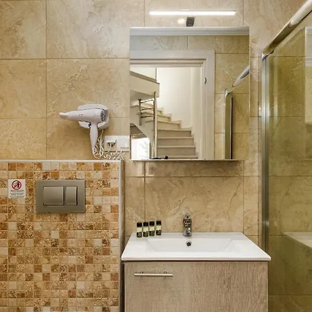 Aria Garden Apartment